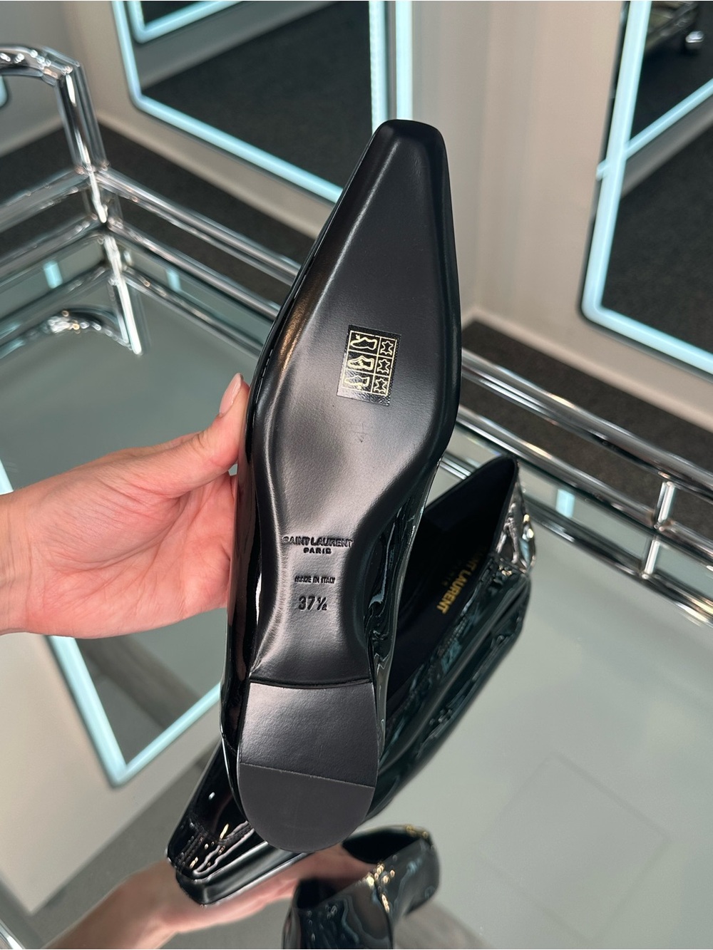 Saint Laurent Flats - Picture 5 of 9